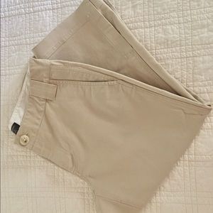 Banana Republic Tan Capri Pants, Size 10.